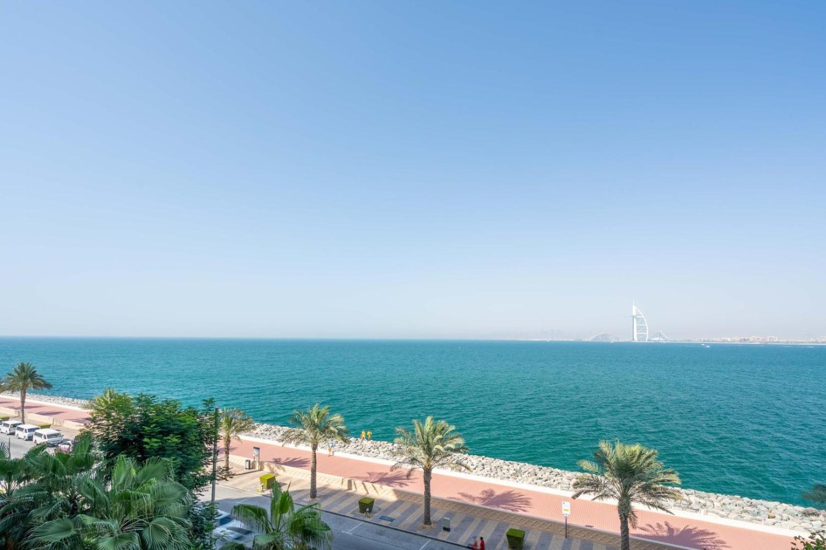Guestready - Burj Al Arab View At Royal Amwaj Apartment *