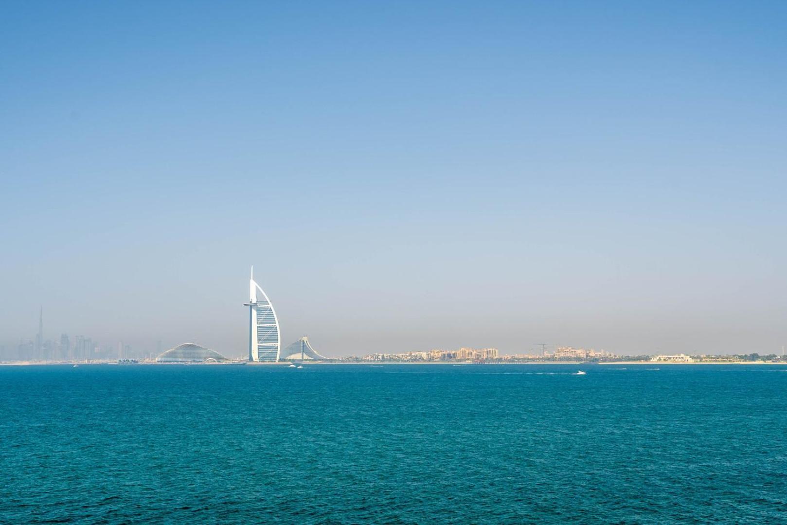 Guestready - Burj Al Arab View At Royal Amwaj Apartment