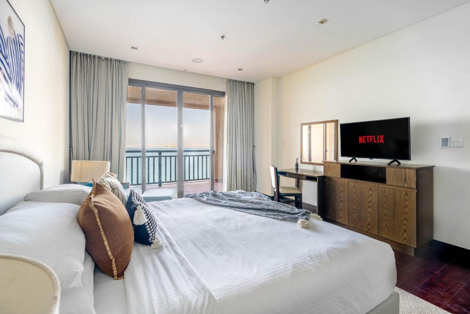 Guestready - Burj Al Arab View At Royal Amwaj Apartment *